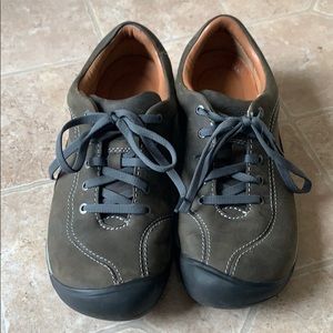 KEEN Womens Presidio II Green Hiking Shoe 8.5